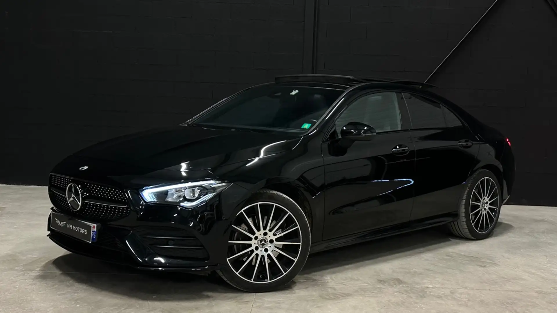Mercedes-Benz CLA 250 250e 218 CV AMG Line Noir - 1