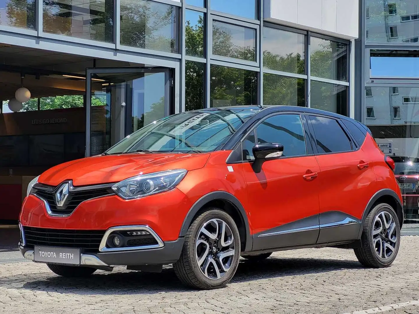 Renault Captur ENERGY dCi 90 Start&Stop Helly Hansen Rot - 2