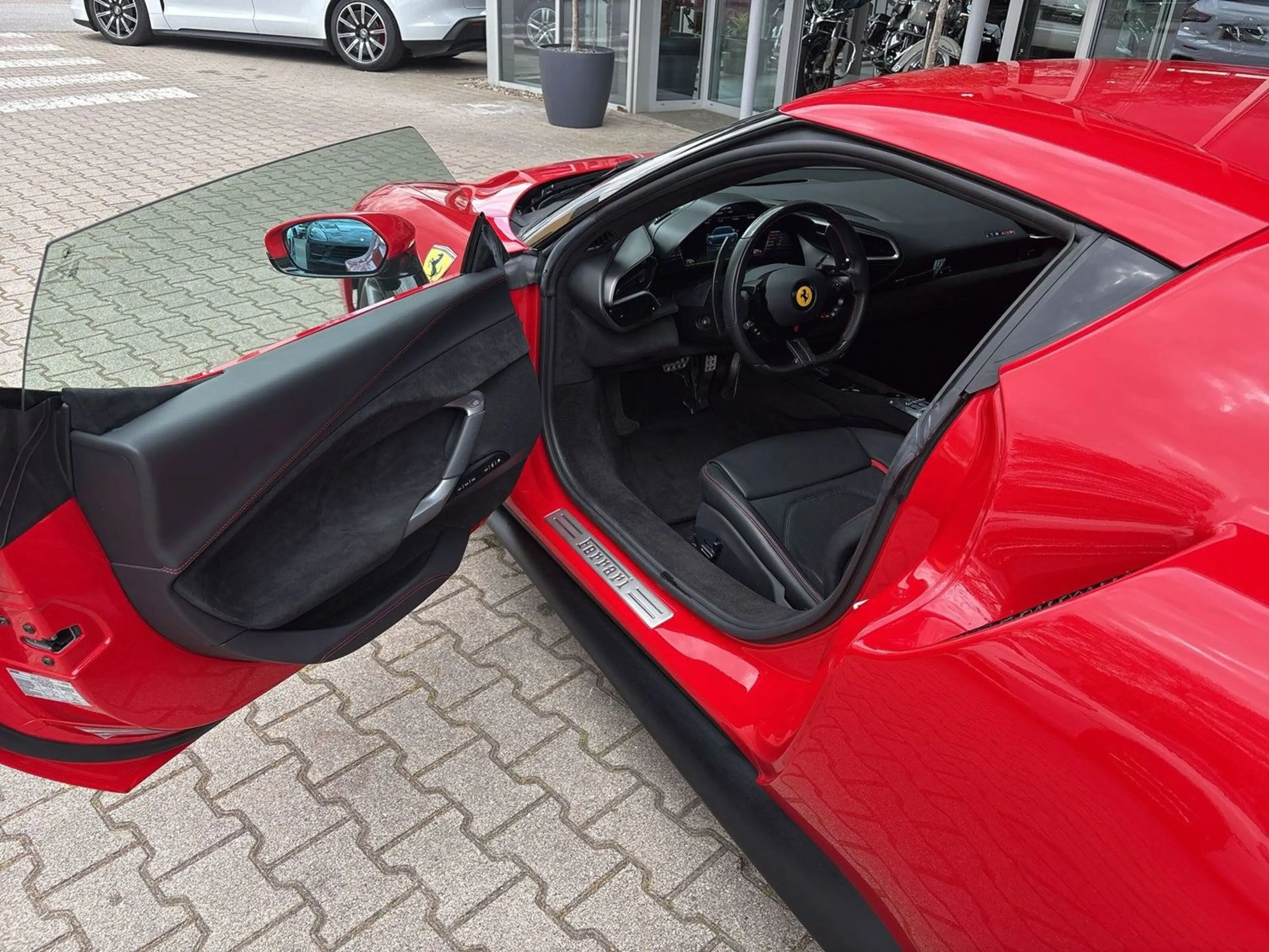 Ferrari 296 LED LIFT DIAMOND RIMS — photo 5