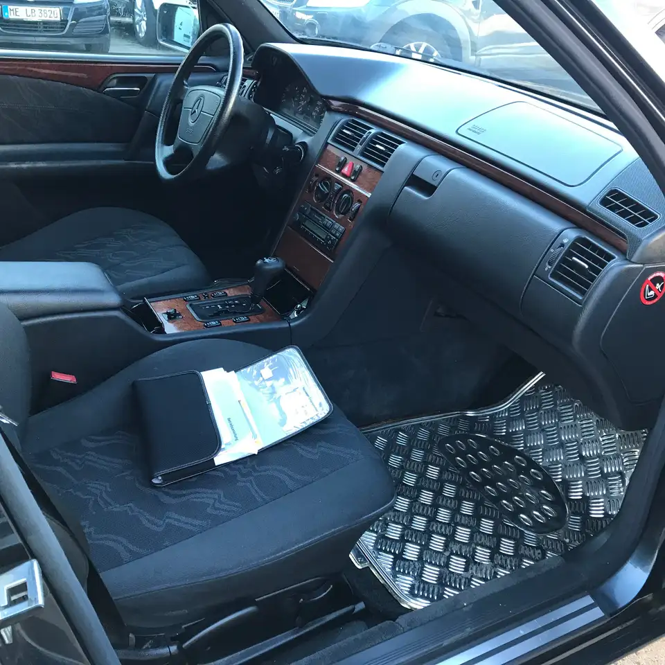 Mercedes-Benz E 200 E-Klasse Classic, foto 9