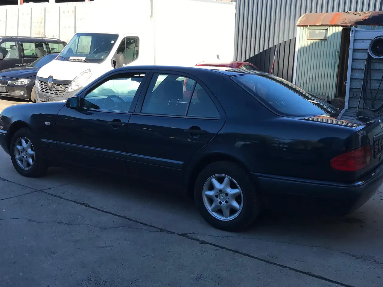 Mercedes-Benz E 200 E-Klasse Classic, foto 3