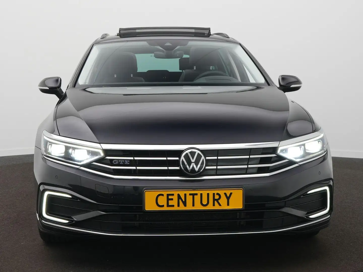 Volkswagen Passat 1.4 TSI PHEV GTE Business / Elek. Trekhaak / Panod Zwart - 2