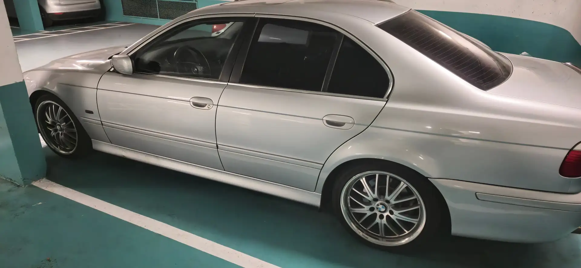 BMW 530 BMW 530i e39 Šedá - 1