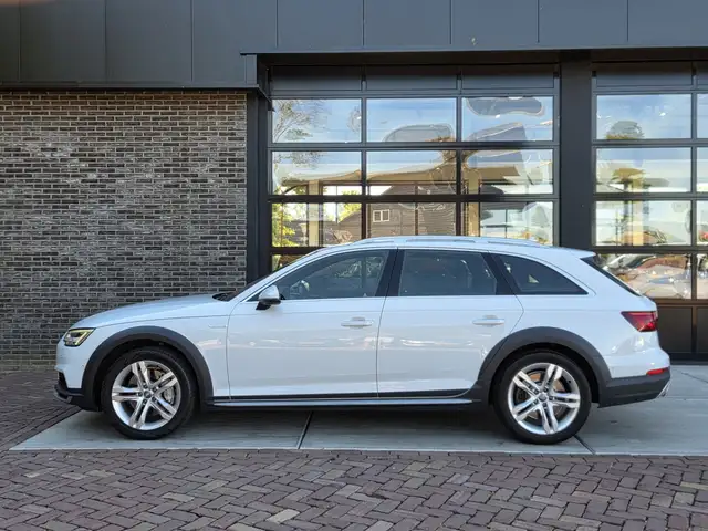 Audi A4 view 7