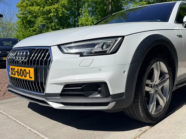 Audi A4 view 13