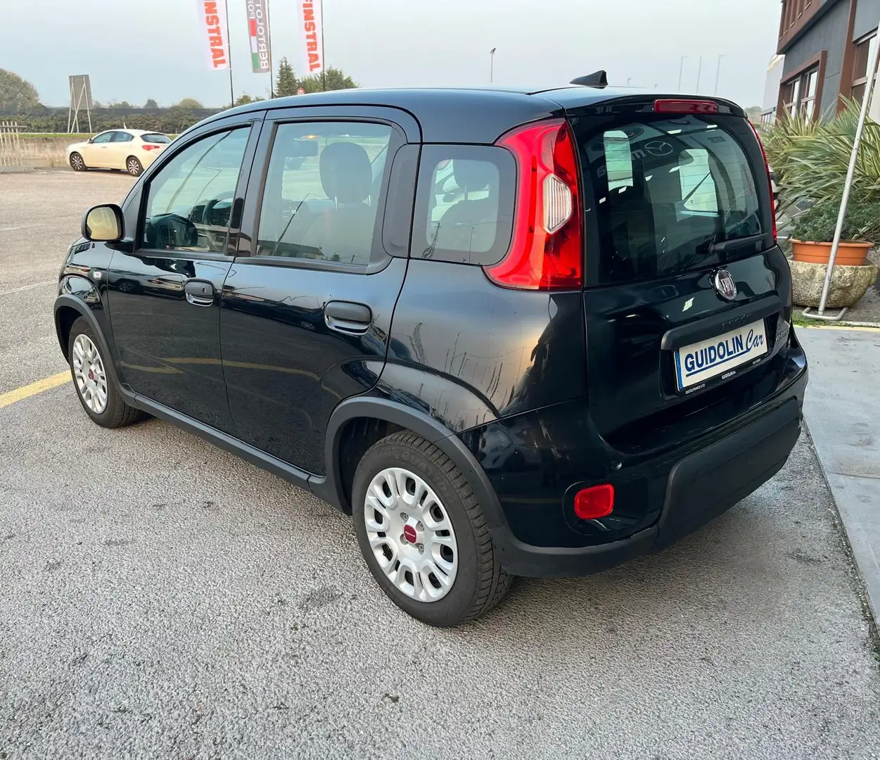 Fiat Panda Panda 1.0 70CV Hybrid SENS POST TOUCH Nero - 2