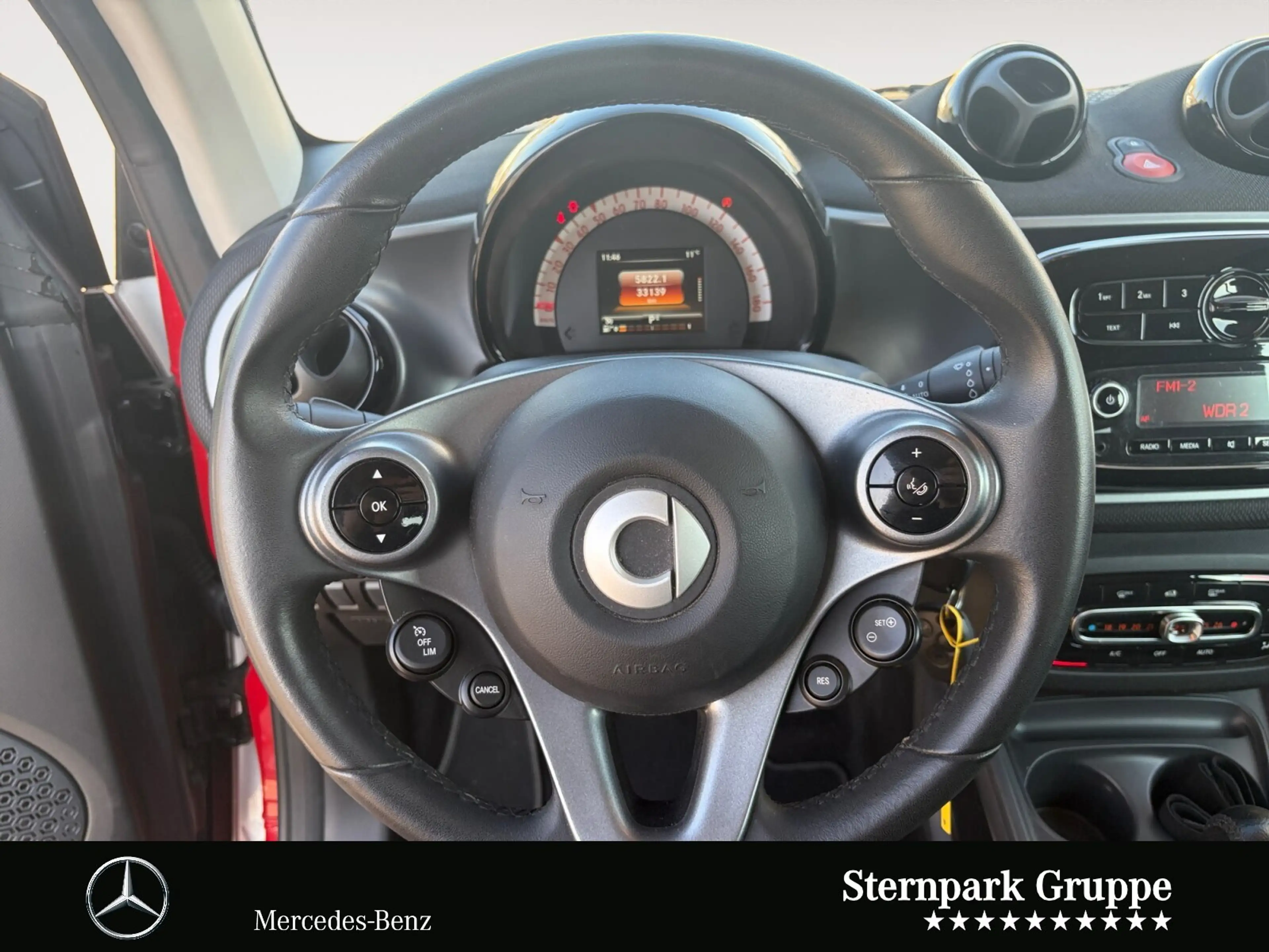 smart forTwo cabrio passion SHZ*TEMPOMAT*BLUETOOTH*uvm Autom./Klima/Sitzhzg./BC/Tempomat/L-R Sensor/eFH./USB-Anschluss — photo 12