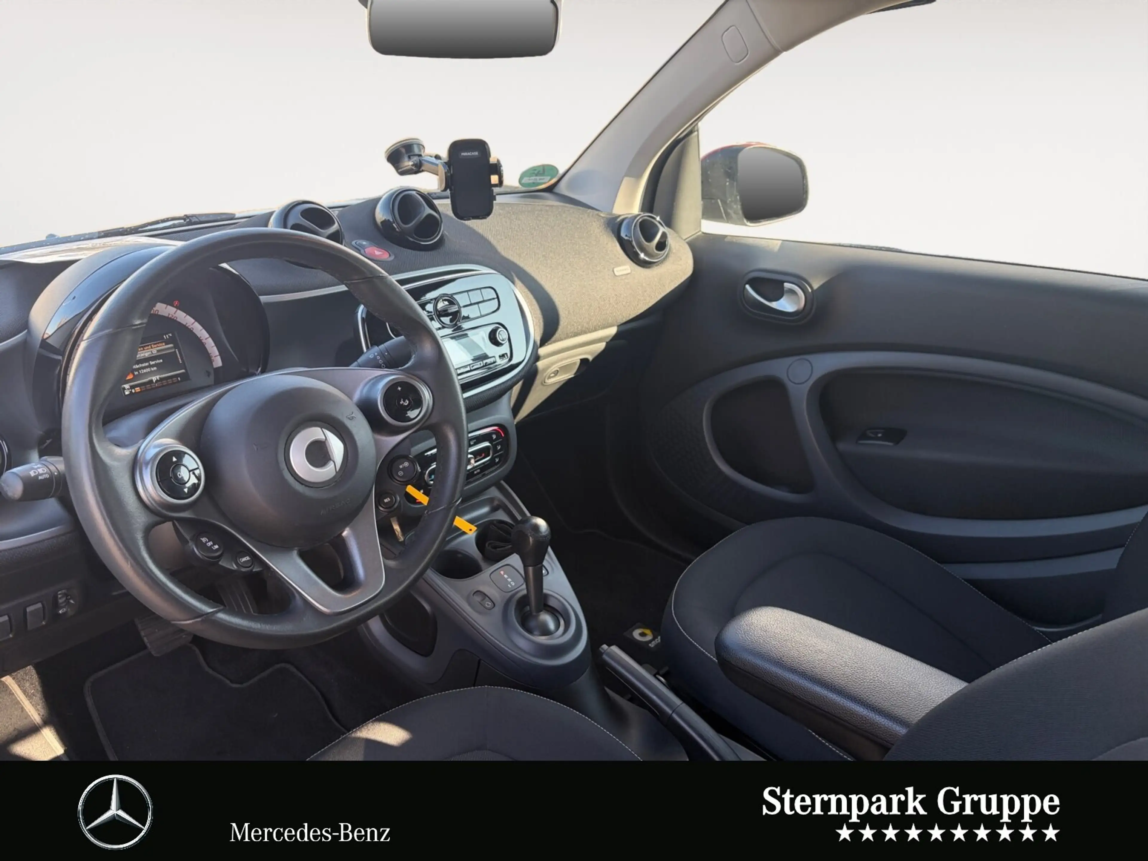 smart forTwo cabrio passion SHZ*TEMPOMAT*BLUETOOTH*uvm Autom./Klima/Sitzhzg./BC/Tempomat/L-R Sensor/eFH./USB-Anschluss — photo 9