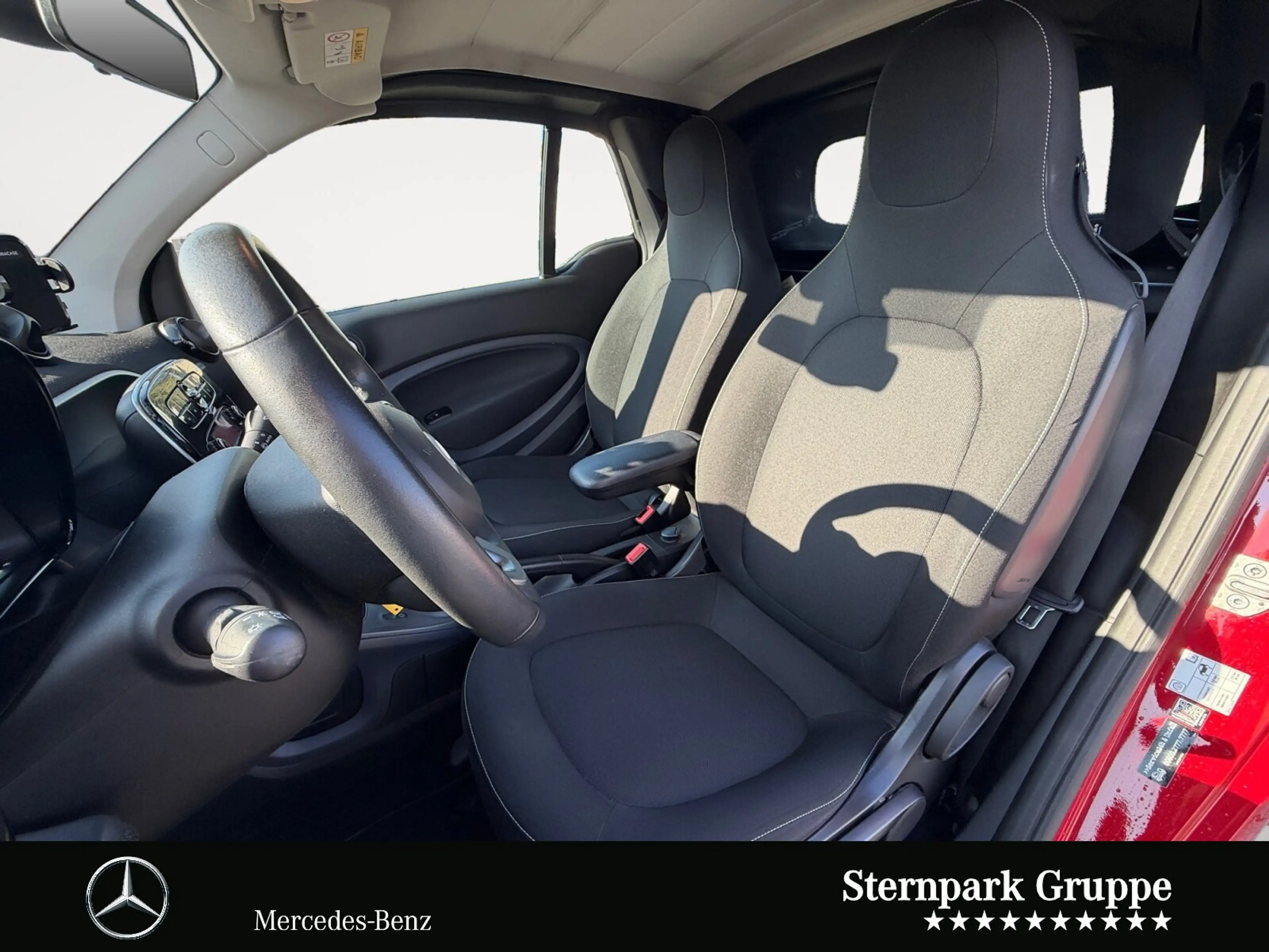 smart forTwo cabrio passion SHZ*TEMPOMAT*BLUETOOTH*uvm Autom./Klima/Sitzhzg./BC/Tempomat/L-R Sensor/eFH./USB-Anschluss — photo 13