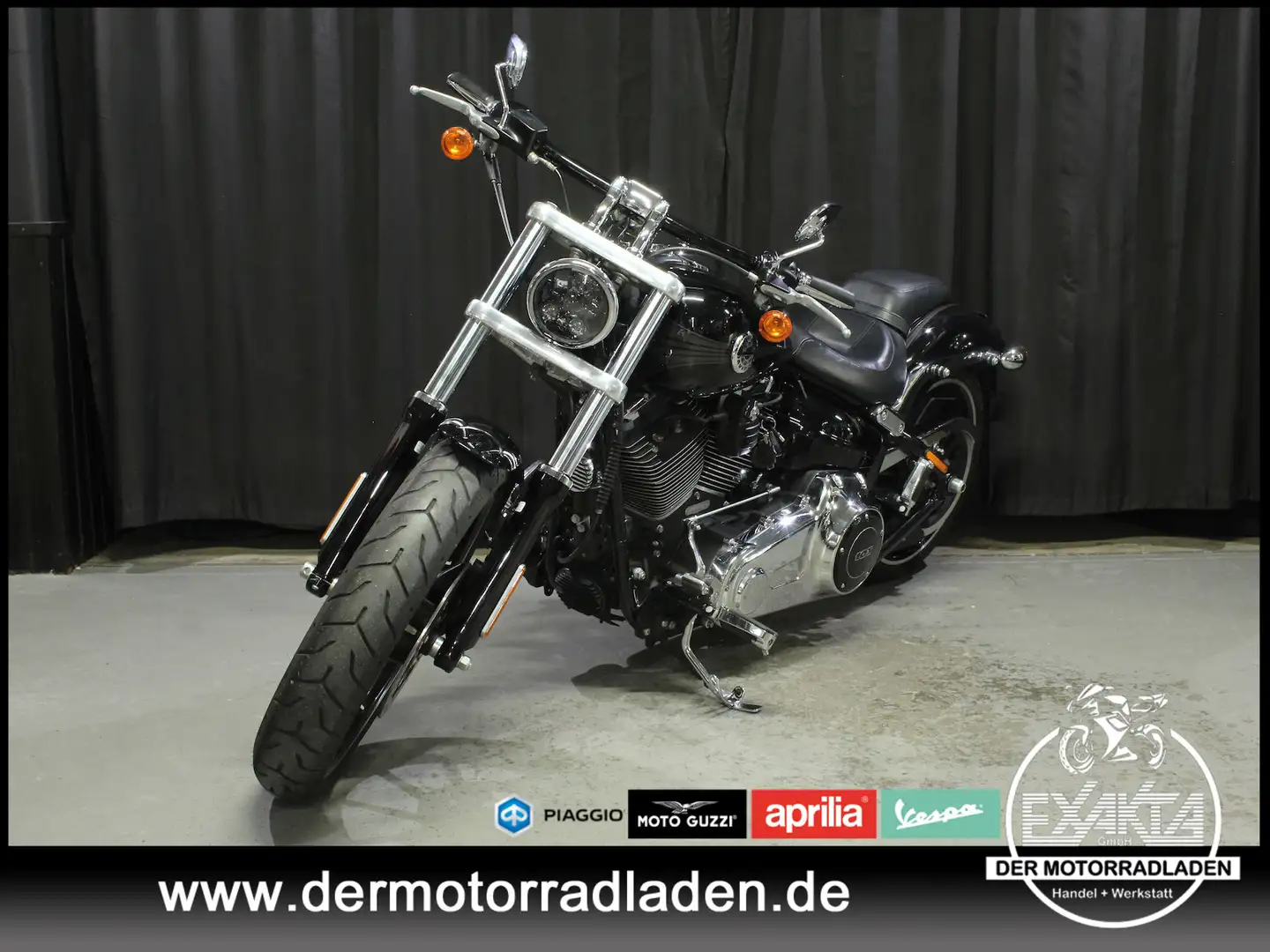 Harley-Davidson Softail FXSB 1690 Softail Breakout // VANCE & HINES // Nero - 1