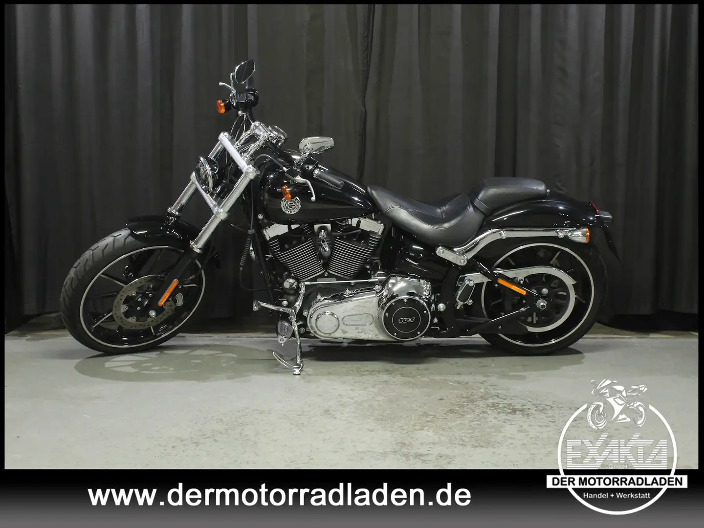 Harley-Davidson Softail FXSB 1690 Softail Breakout // VANCE & HINES // Nero - 2
