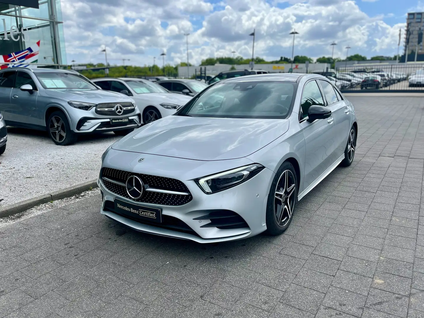 Mercedes-Benz A 180 A Sedan 180 AMG Line Gris - 1