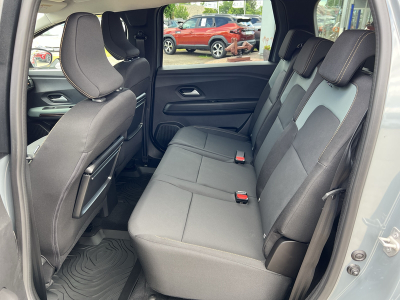 Dacia Jogger ECO-G 120 auto Extreme 5-S SHZ+RFK+LED — photo 10