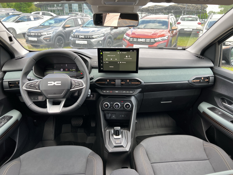 Dacia Jogger ECO-G 120 auto Extreme 5-S SHZ+RFK+LED — photo 6