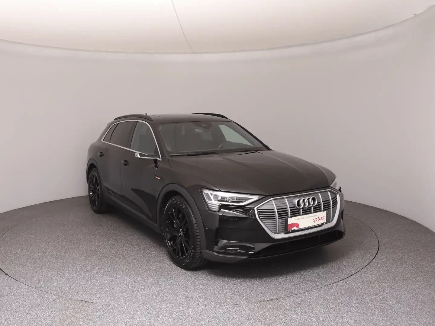 Audi e-tron 50 quattro 230 kW Business Noir - 2