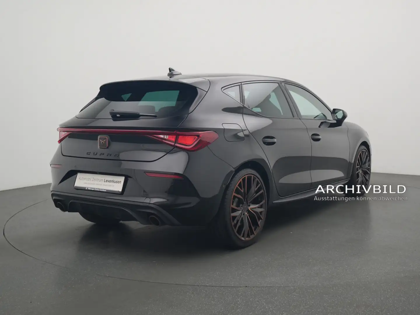 CUPRA Leon VZ NAVI PANO KAM SHZ PDC Schwarz - 2