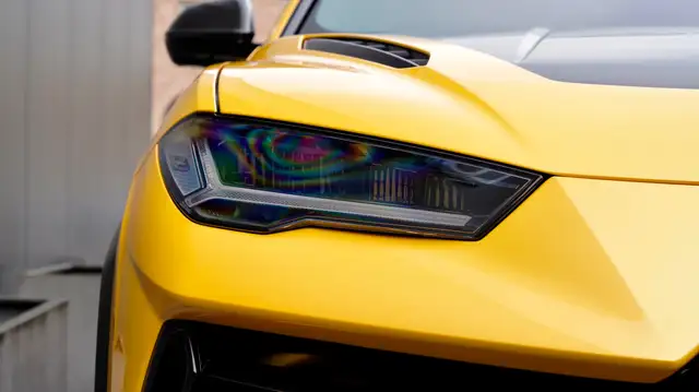 Lamborghini Urus view 9