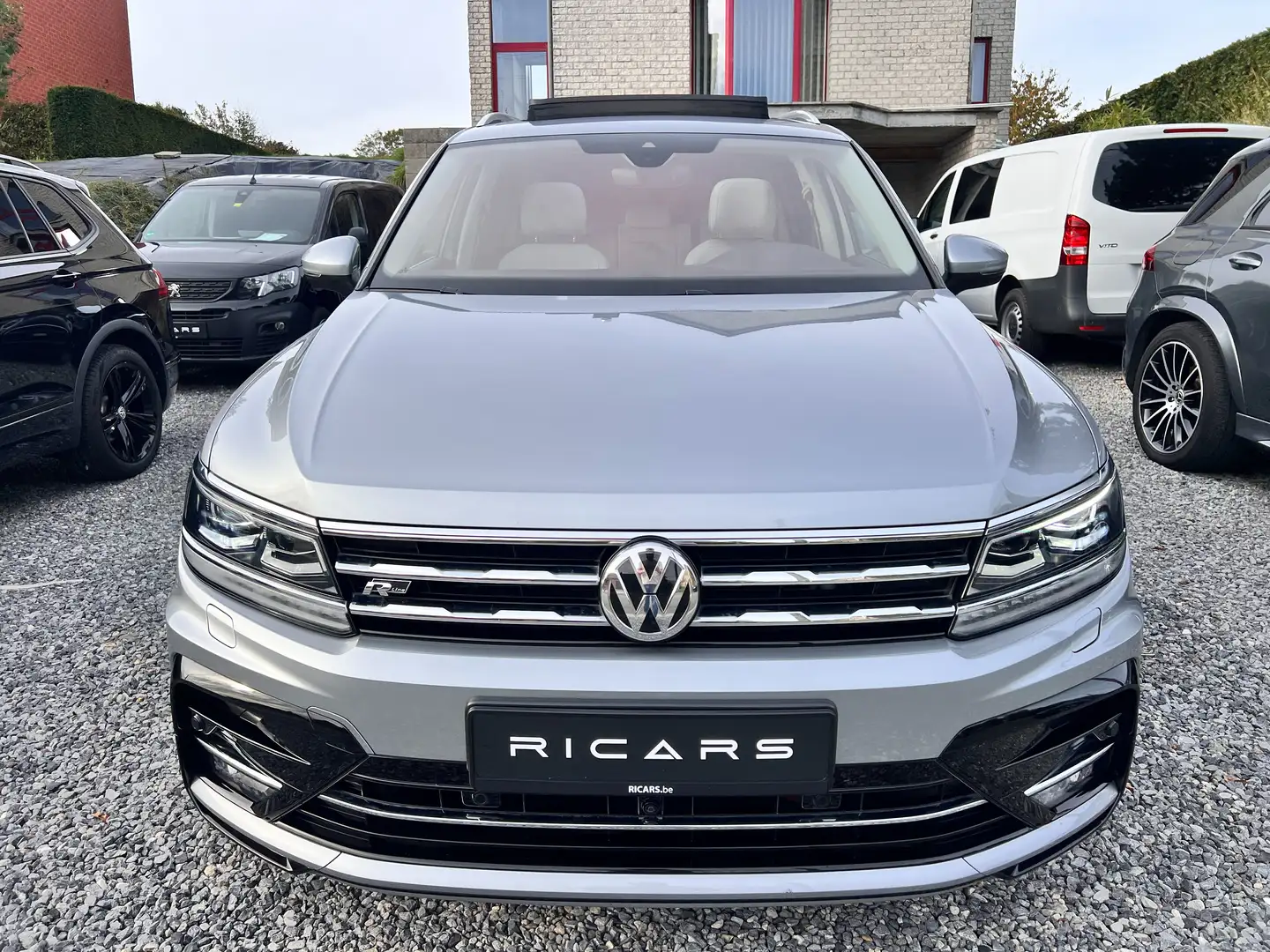 Volkswagen Tiguan Allspace R-Line Platinum DSG Full Options carnet GARANTIE 1 Argent - 2