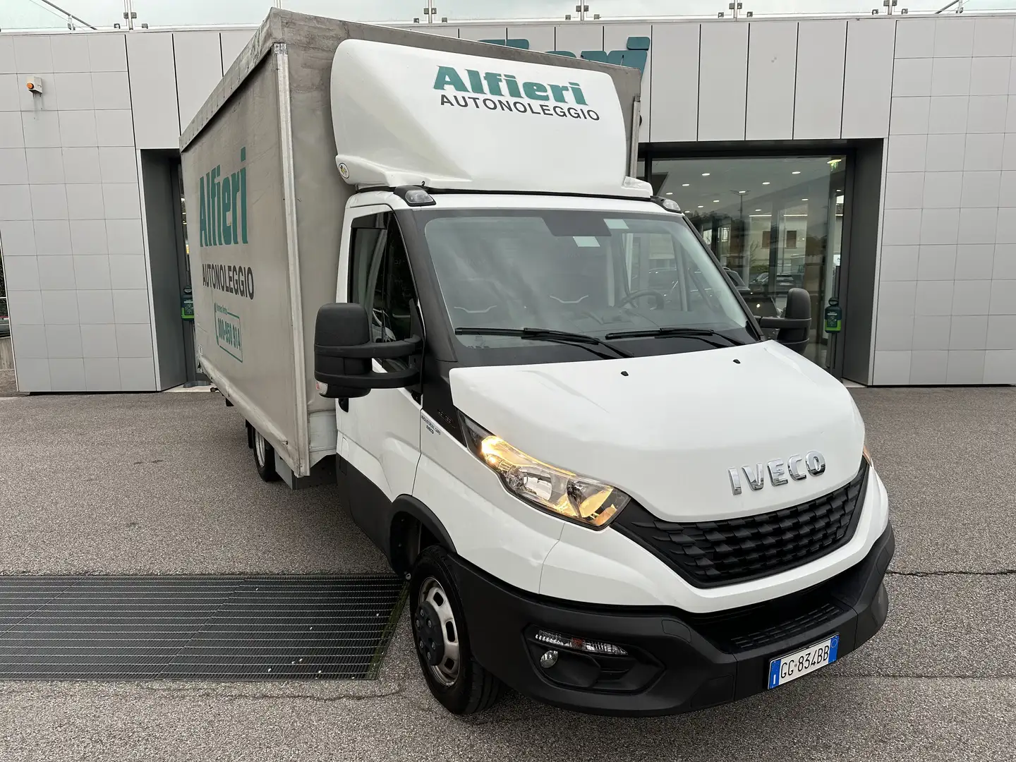 Iveco Daily 35C16H3.0 Cent Reg Sponda Idra4440x2240x2850 kg740 Bianco - 1
