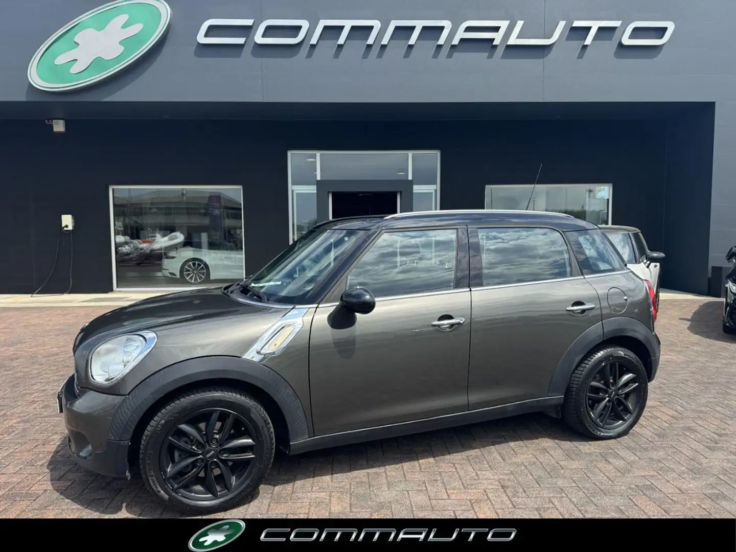 MINI Cooper D Countryman Mini Gris - 1