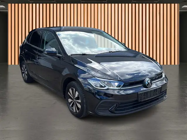 Volkswagen Polo view 6