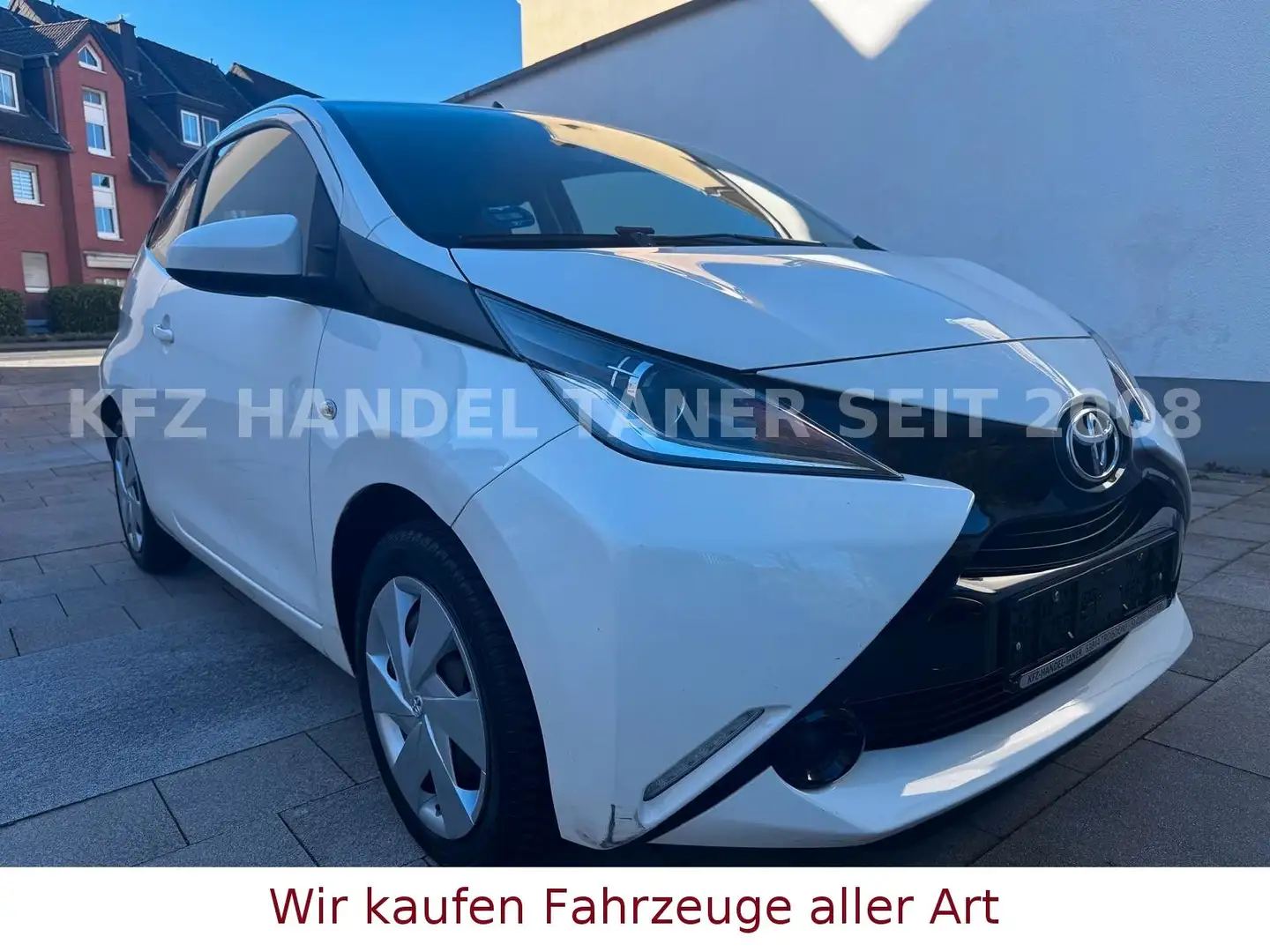 Toyota Aygo AYGO x-play/Kamera Alb - 1