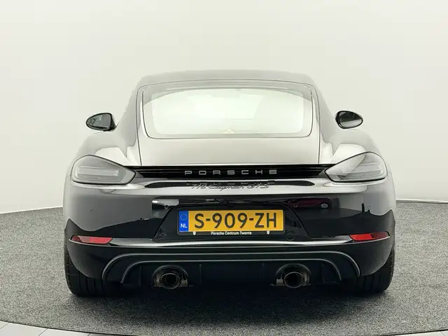 Porsche Cayman view 11