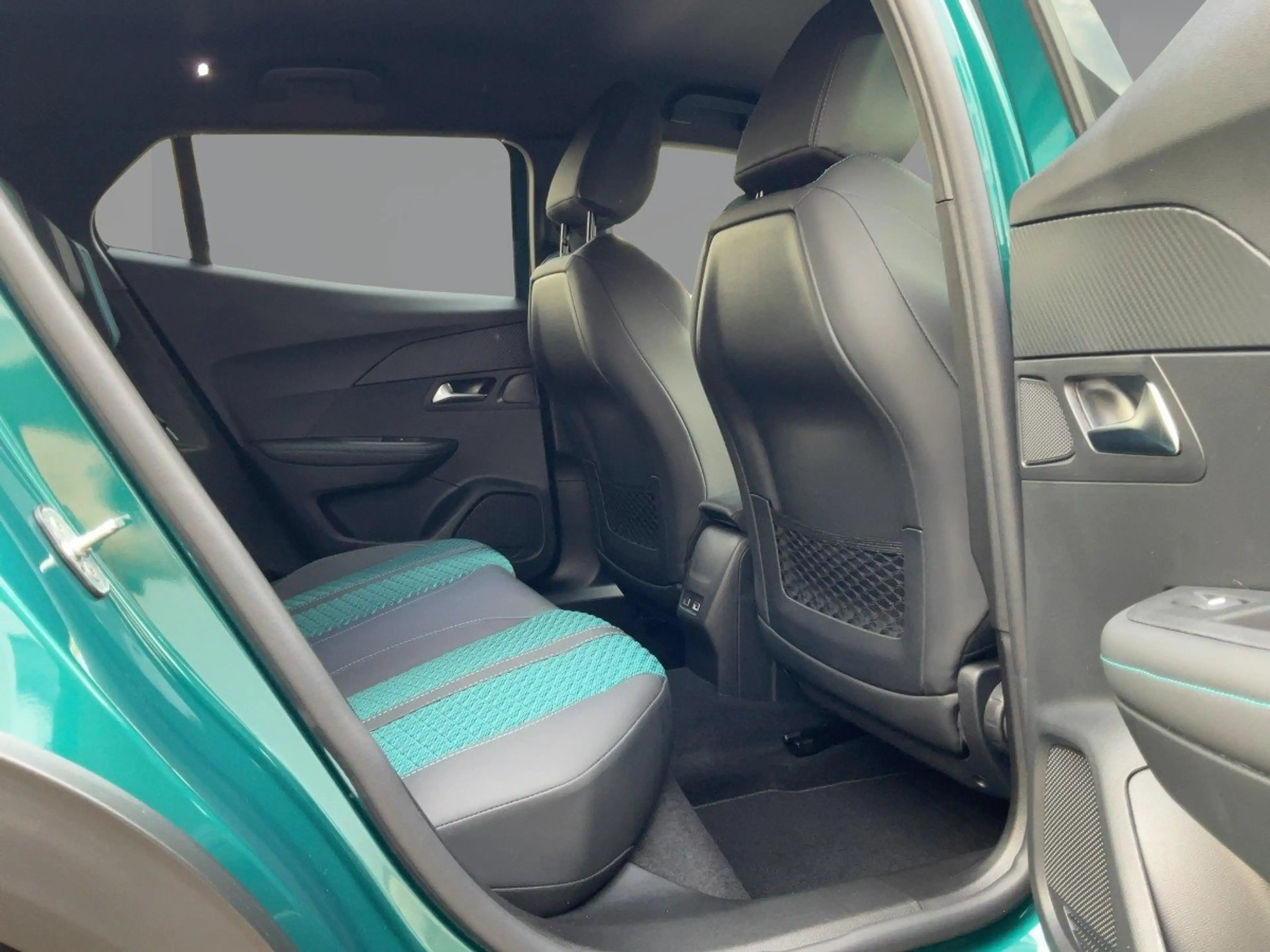Peugeot 2008 ENVY HYBRID 145 e-DSC6 ENVY — photo 9
