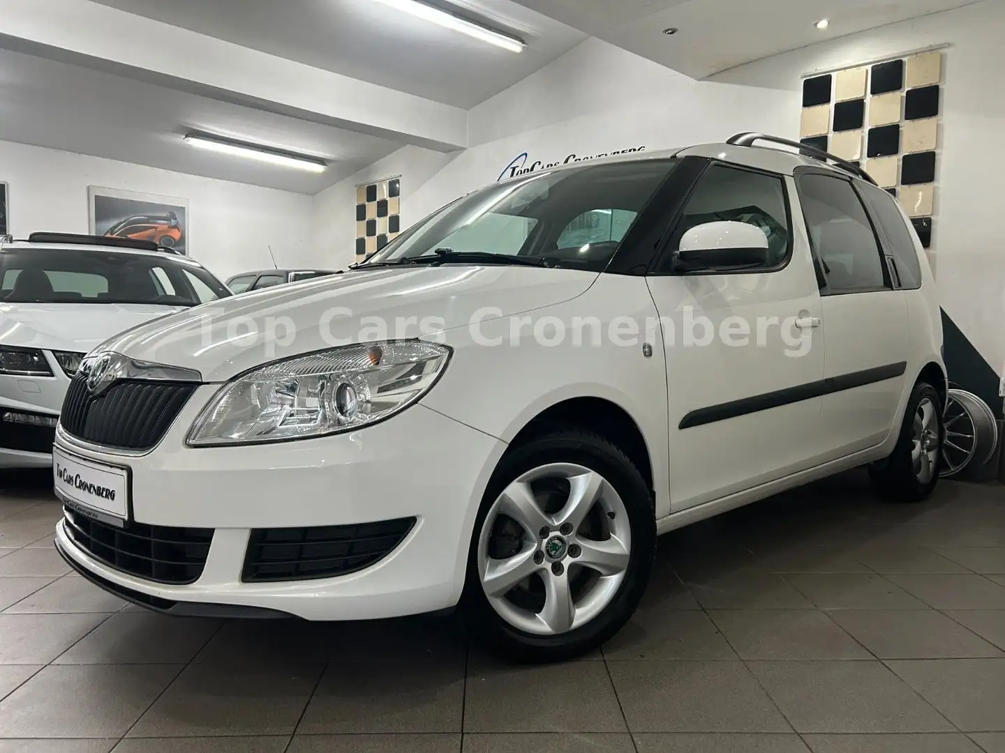 Skoda Roomster 1.2 Family*1.Hand*SHZ*TÜV NEU*EURO5* Weiß - 2