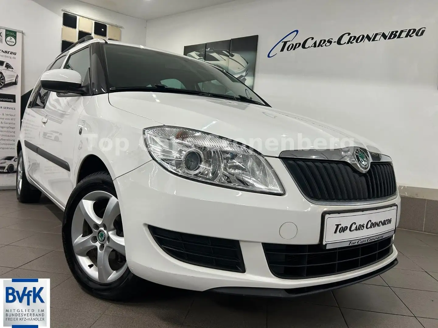 Skoda Roomster 1.2 Family*1.Hand*SHZ*TÜV NEU*EURO5* Weiß - 1