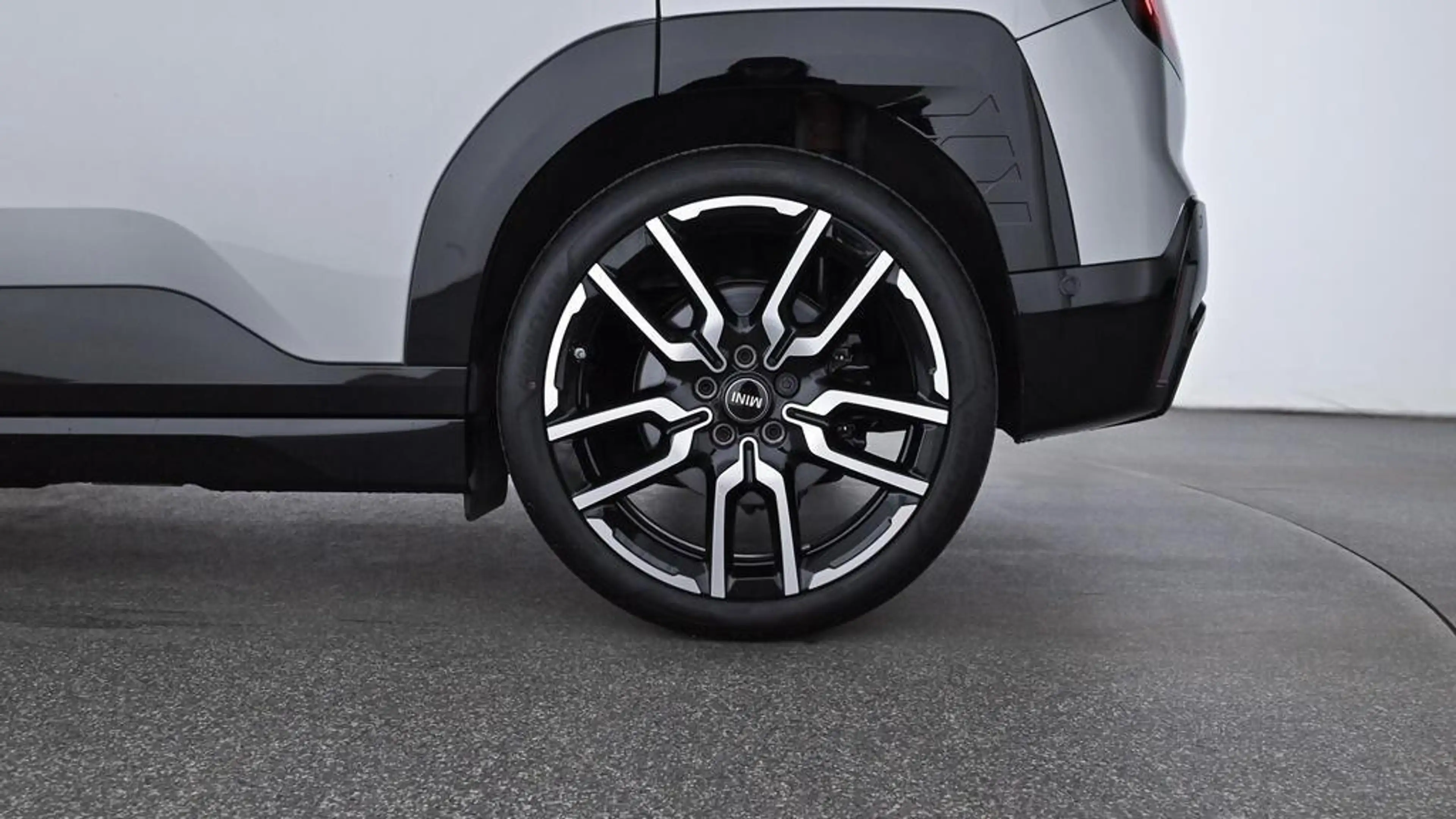 MINI Aceman John Cooper Works Trim — photo 9