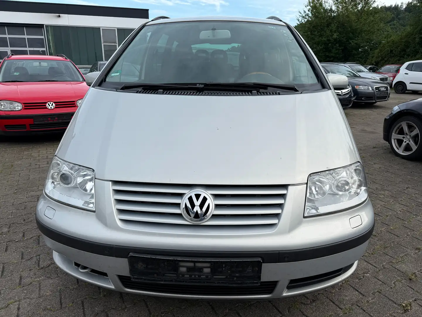 Volkswagen Sharan 1.9 TDI Automatik Highline Argent - 2
