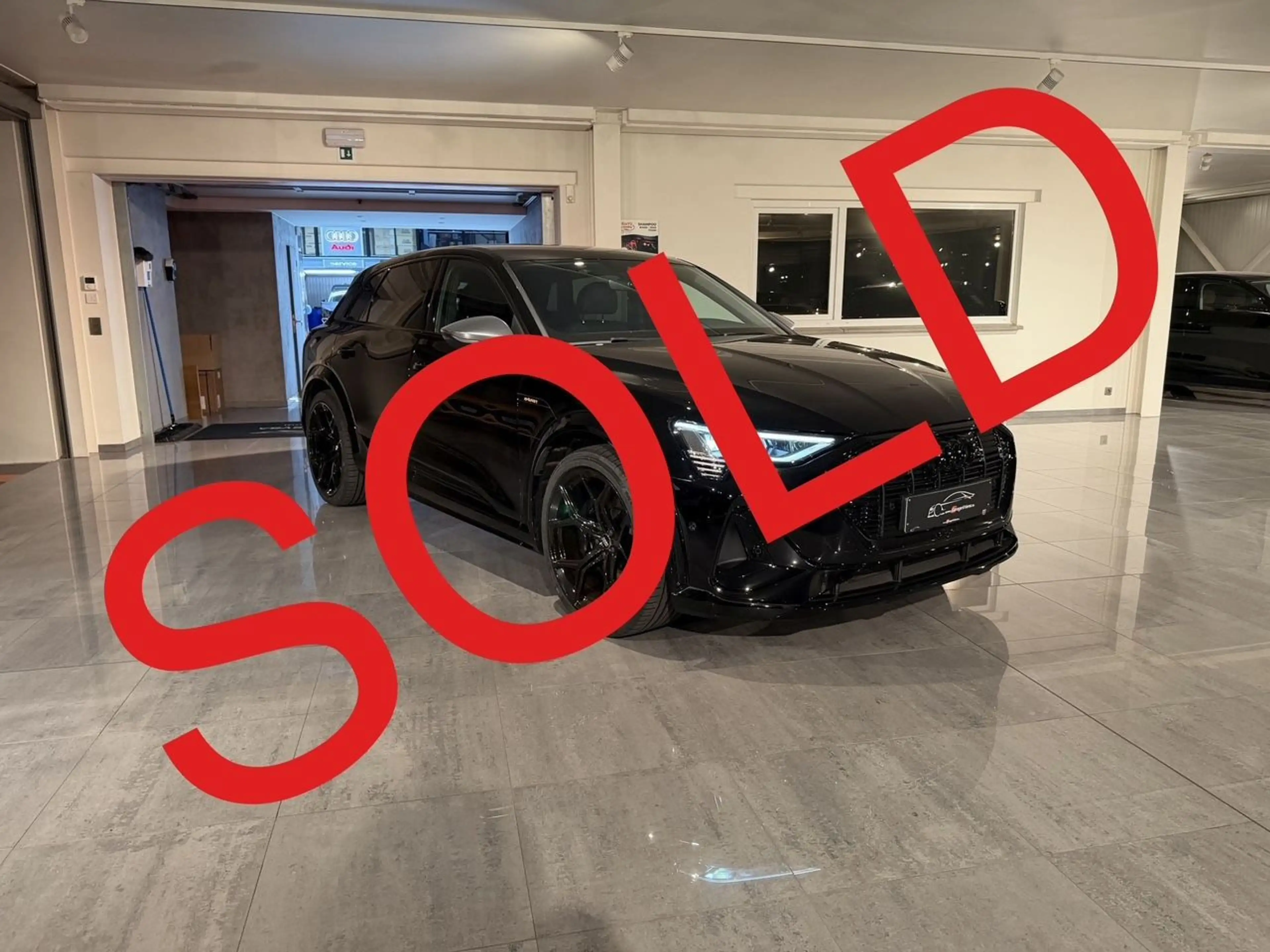 Audi SQ8 e-tron 503PK QUATTRO * FULL BLACK PACK * STANDVERWARMIN