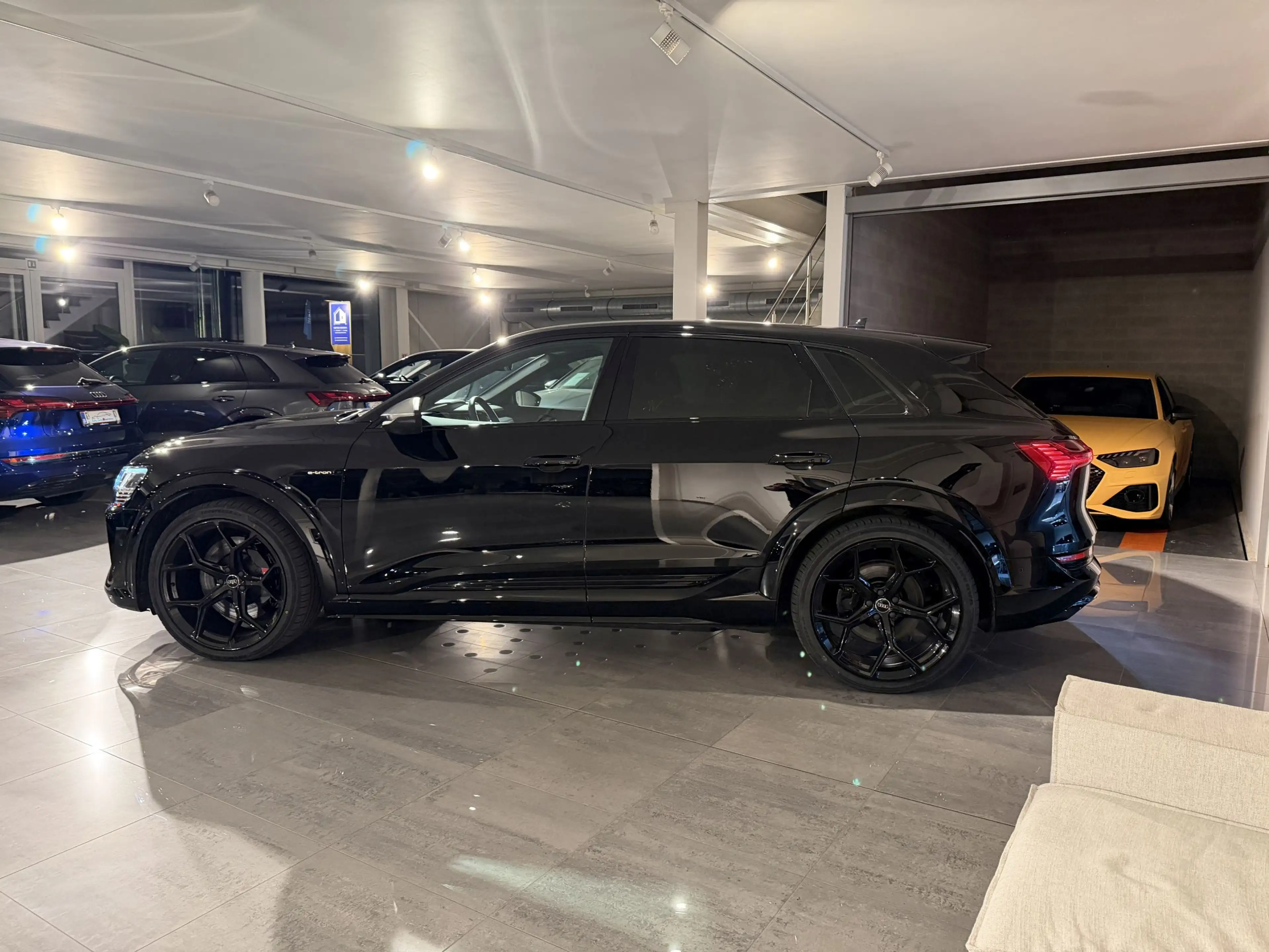 Audi SQ8 e-tron 503PK QUATTRO * FULL BLACK PACK * STANDVERWARMIN — photo 11