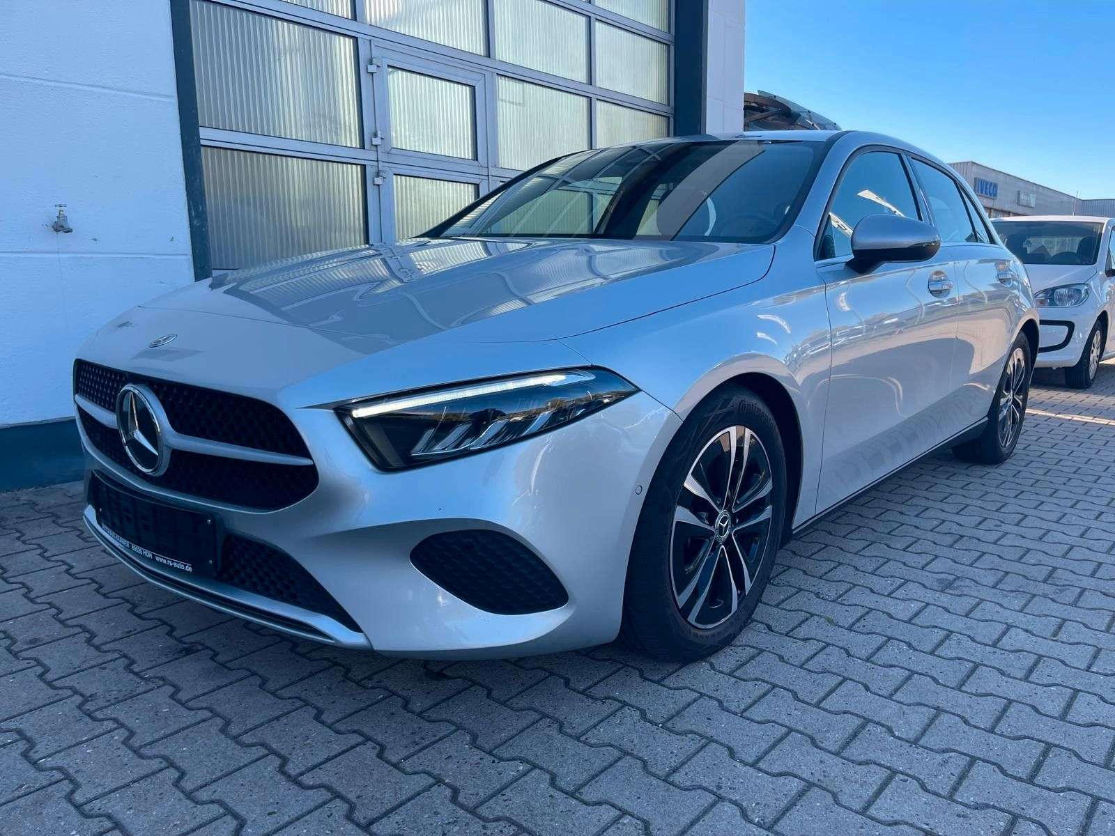 Mercedes-Benz A 180