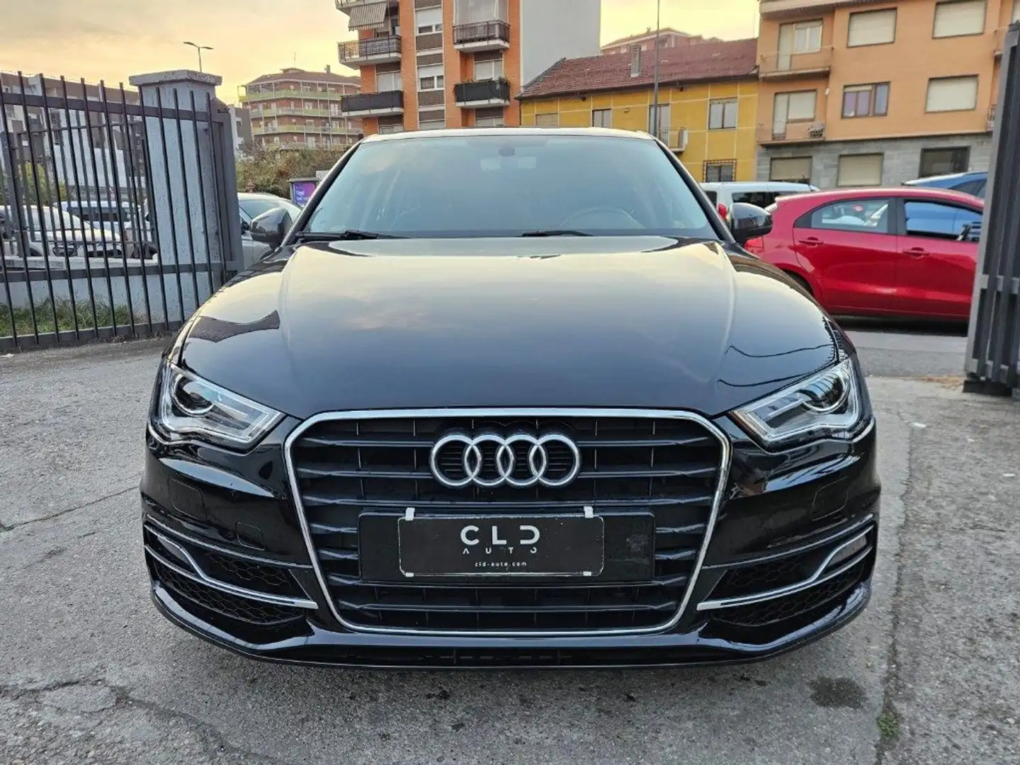 Audi A3 SPB 1.6 TDI clean diesel Ambition Nero - 2