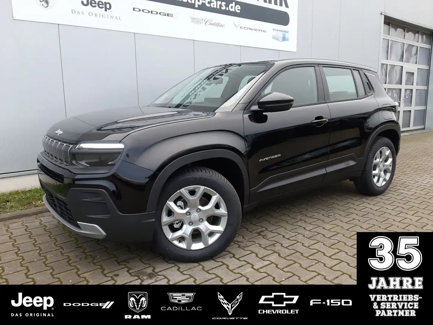 Jeep Avenger Altitude 1,2 Benziner / Allwetterreifen Schwarz - 1