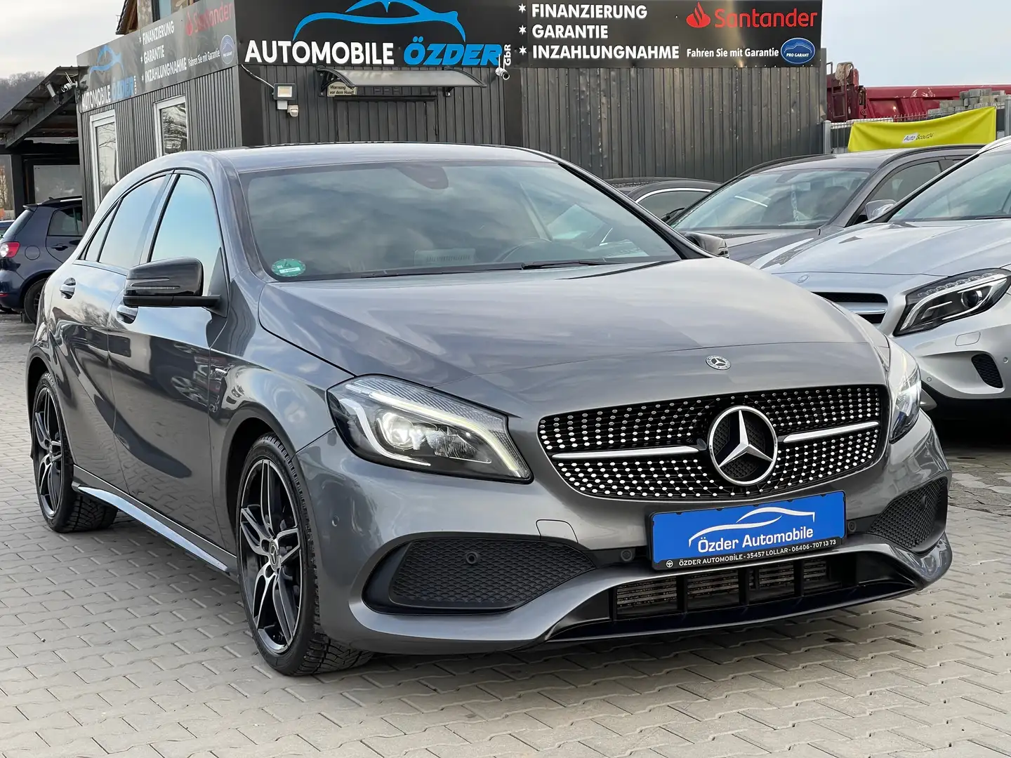 Mercedes-Benz A 180 BlueEfficiency+AMG Sport+Finanzierung+Euro6+ Gris - 1