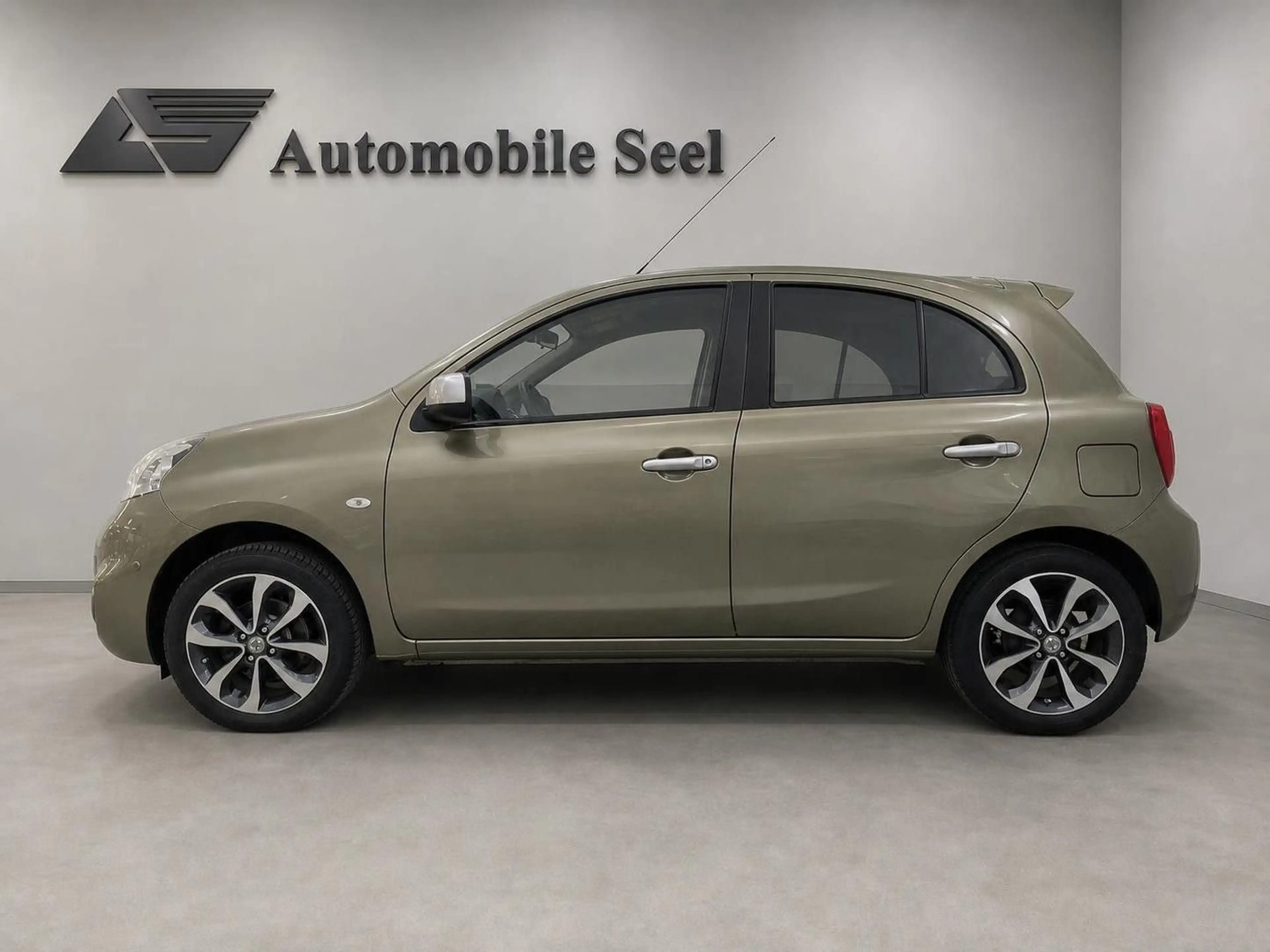 Nissan Micra N-Tec 1.2 — photo 8