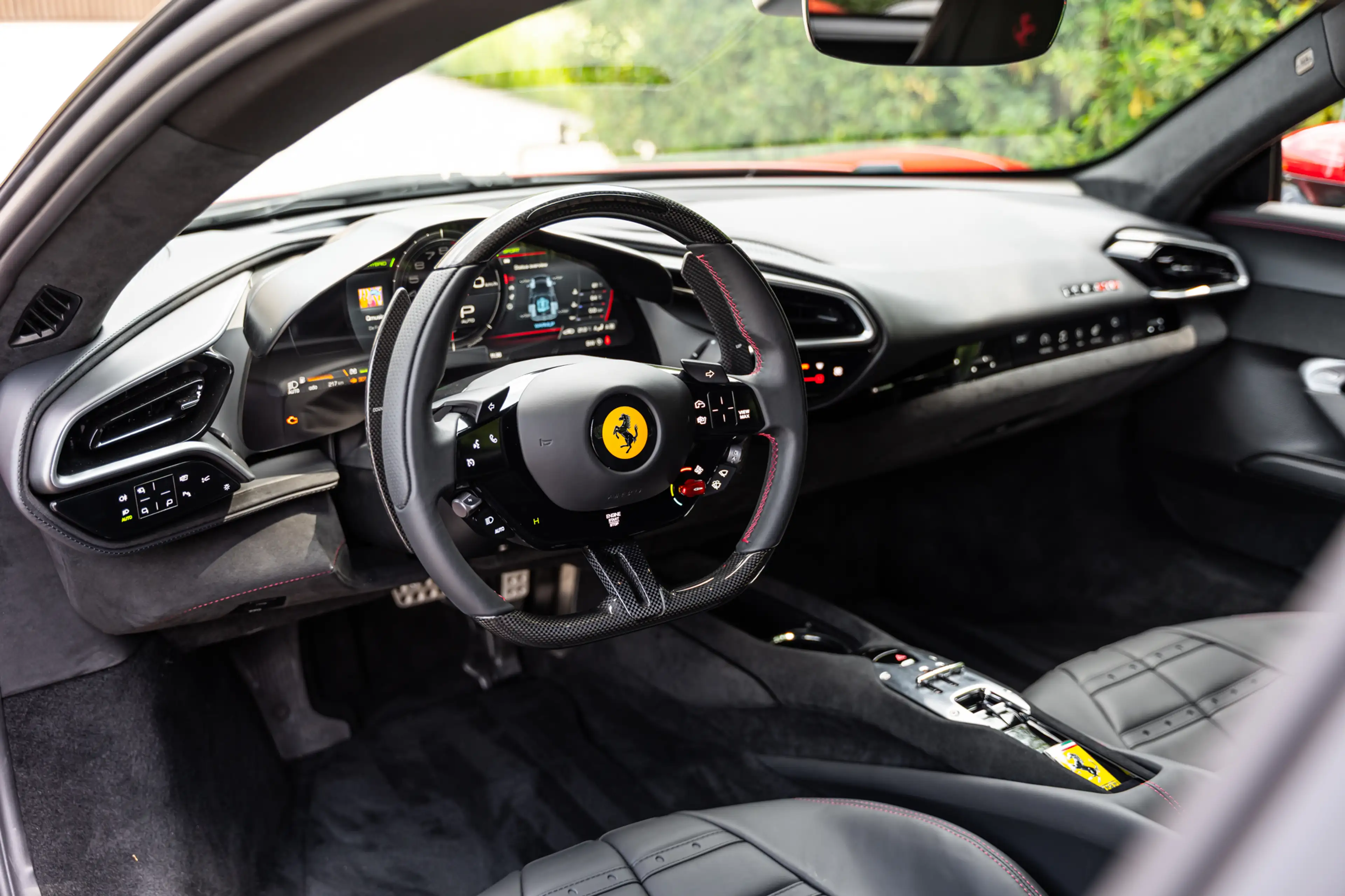 Ferrari 296 GTB ROSSO IMOLA/LIFT/CARBON/CARPLAY/DAYTONA SEATS — photo 12