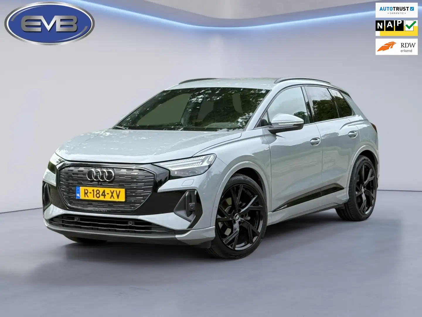 Audi Q4 e-tron 35 S edition 55 kWh, 2 x s-line, 21 inch, kieselgr Gris - 1