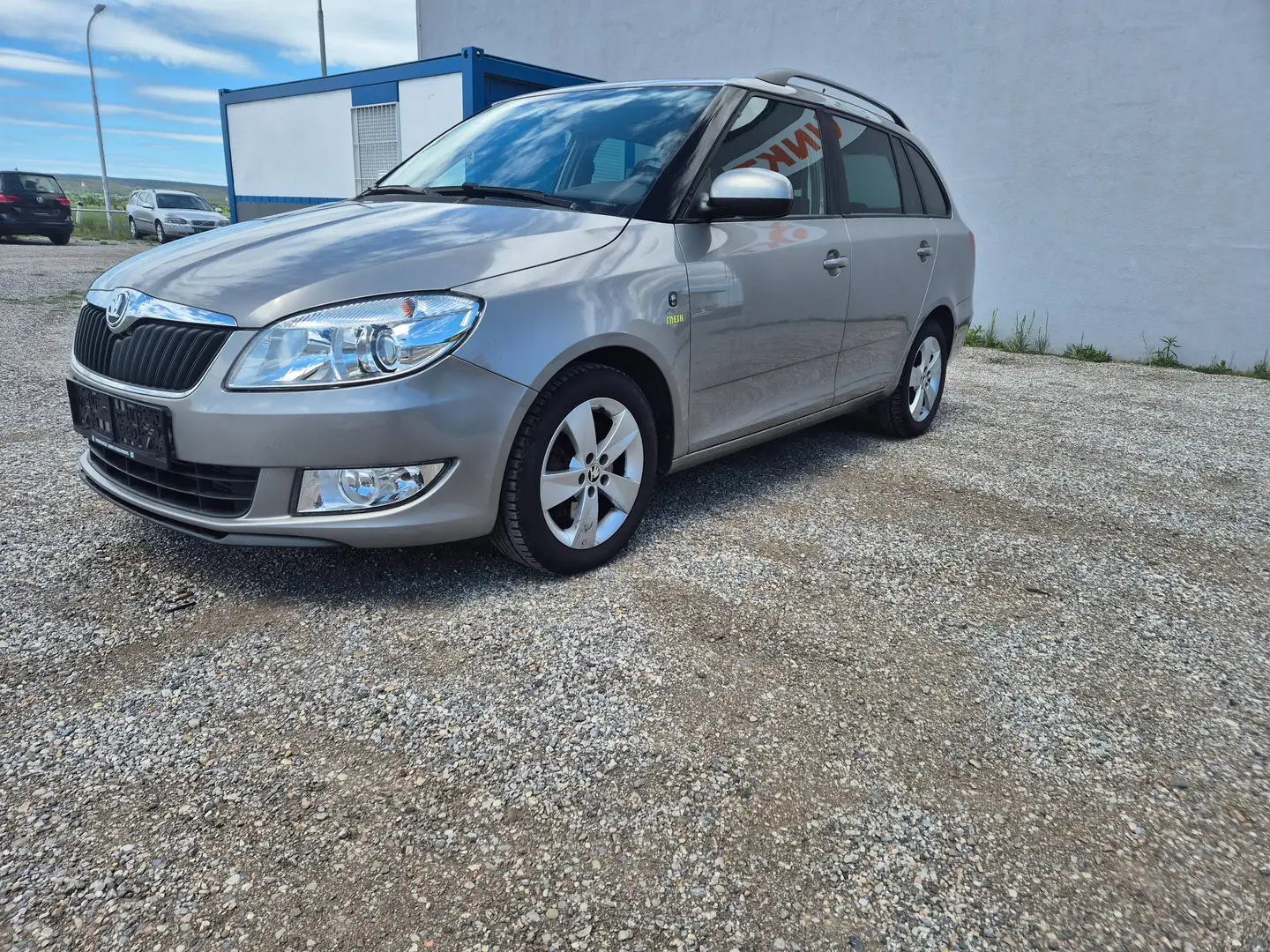 Skoda Fabia Fresh Grau - 2