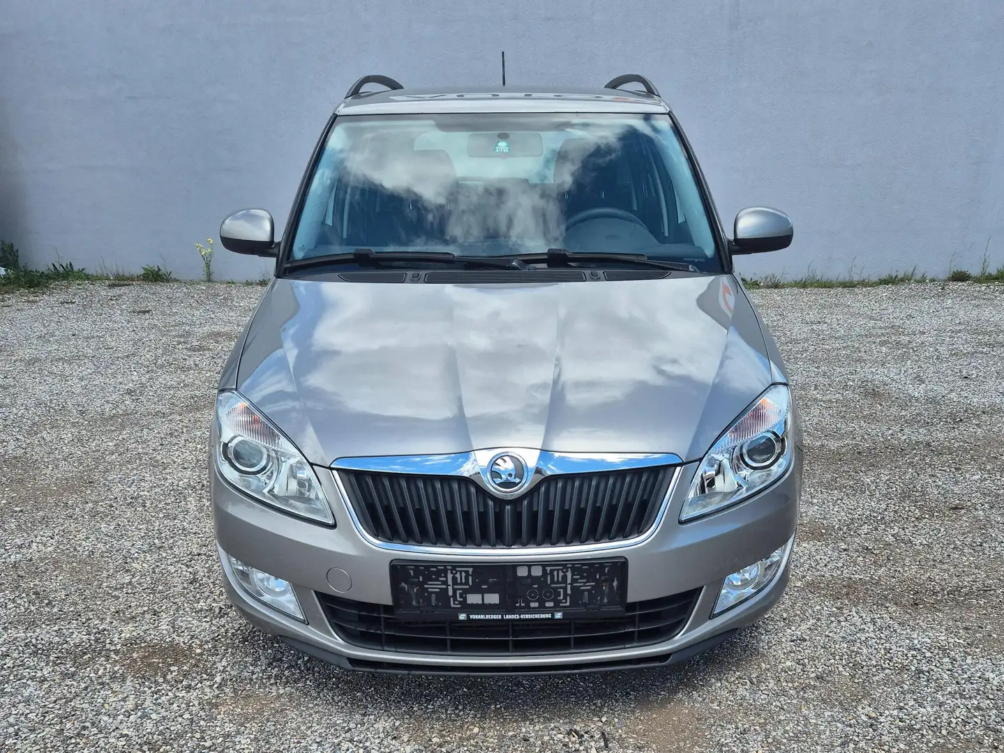 Skoda Fabia Fresh Grau - 1