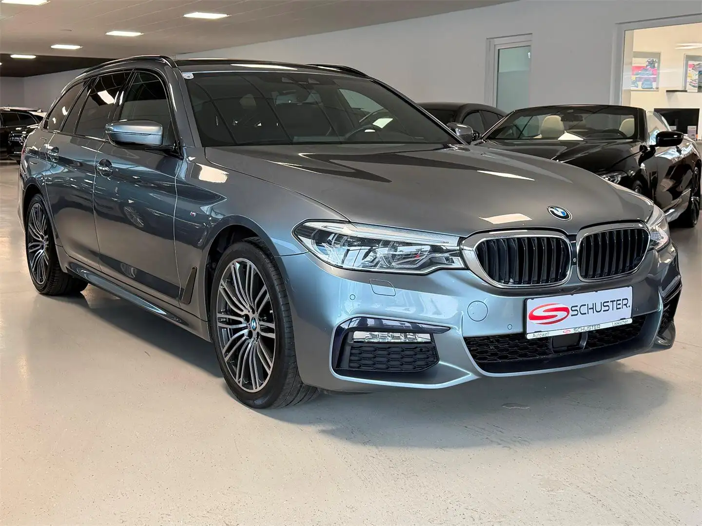 BMW 520 d xDrive Touring G31 *PANO*HuD*ACC*360Grad* Silber - 1