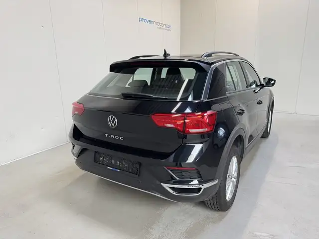 Volkswagen T-Roc view 24