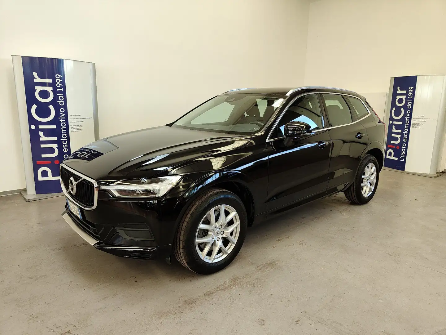 Volvo XC60 B4 (d) 197 CV AWD Geartronic Cruise Navi Cerchi 18 Schwarz - 1