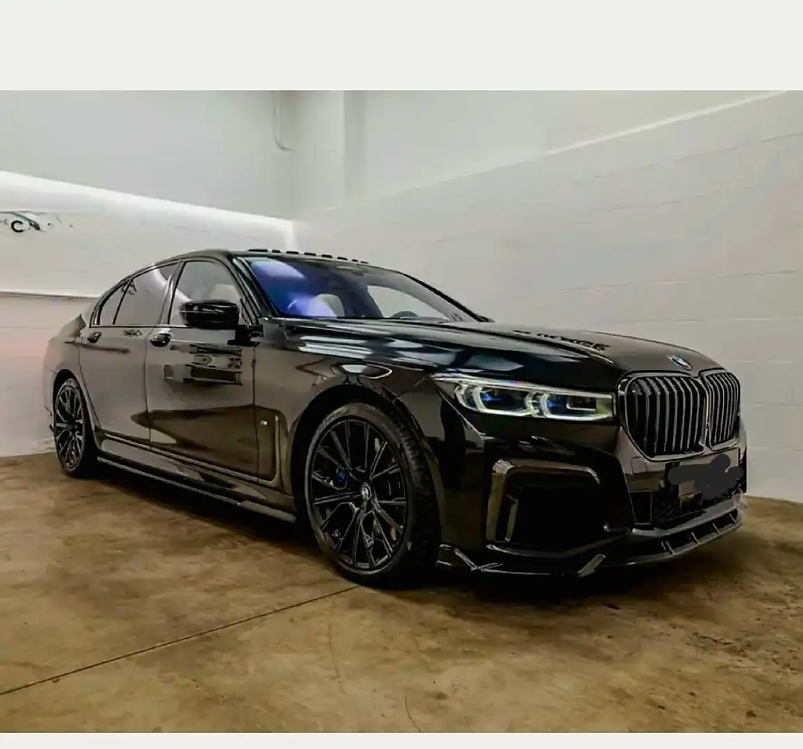 BMW 750 750i xDrive - 1