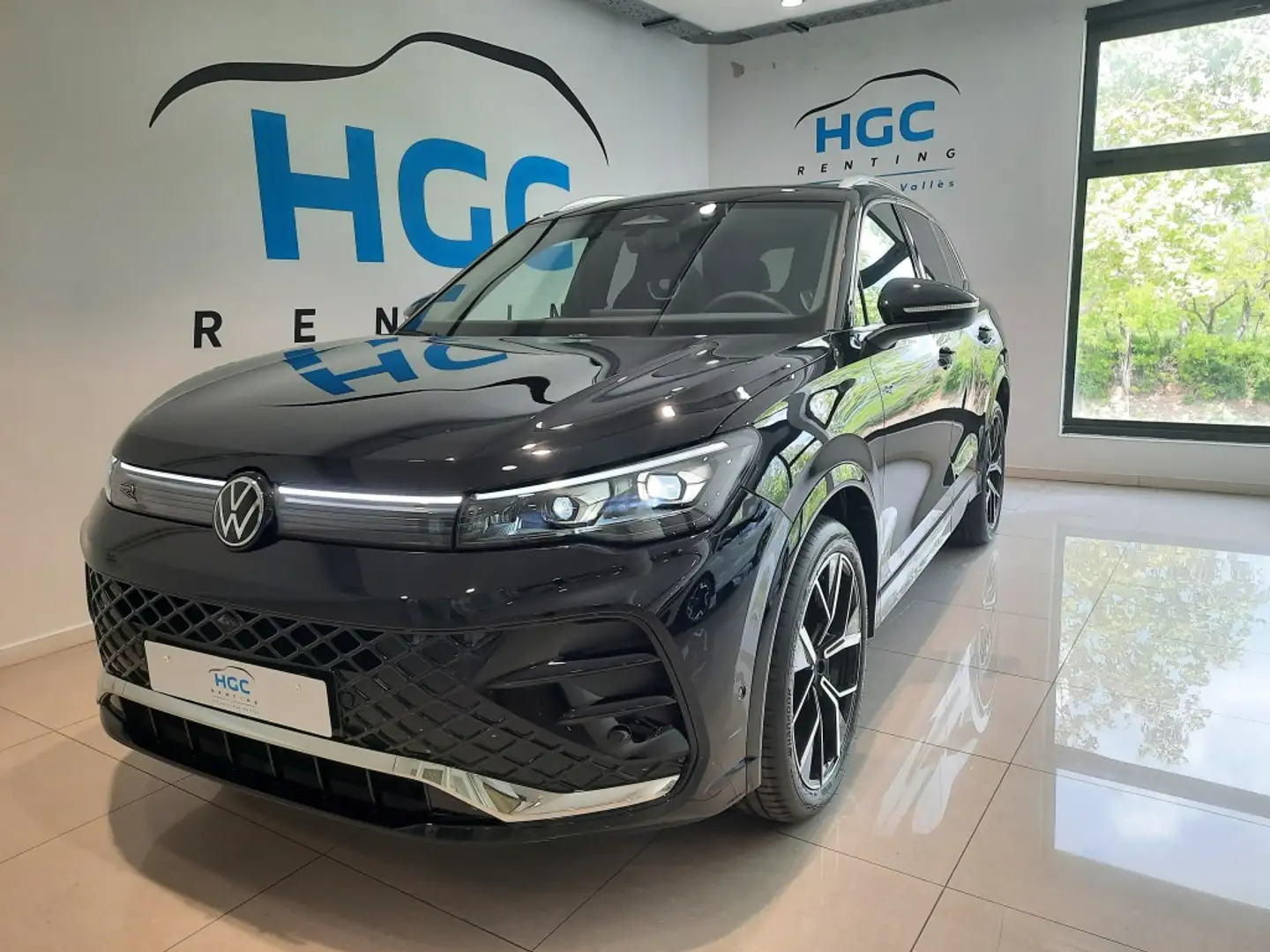 Volkswagen Tiguan 2.0TDI DSG R-Line 110kW Negro - 1