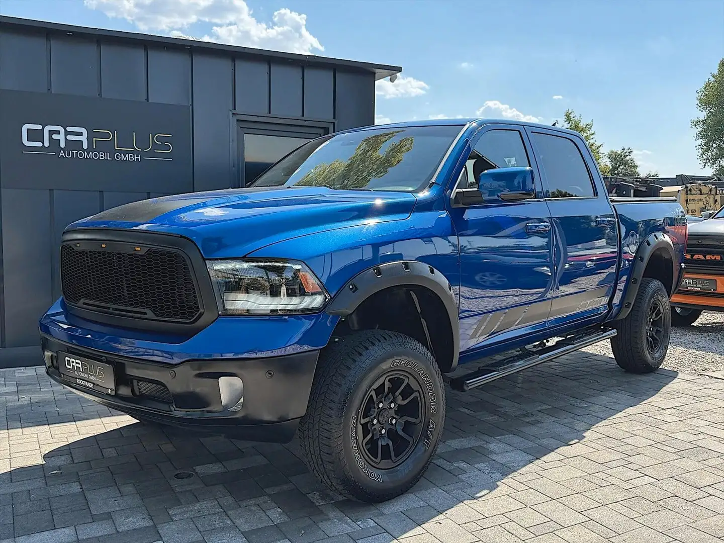 Dodge RAM 5.7 V8 HEMI Sport NIGHT Body Lift 4x4 LED Bleu - 1