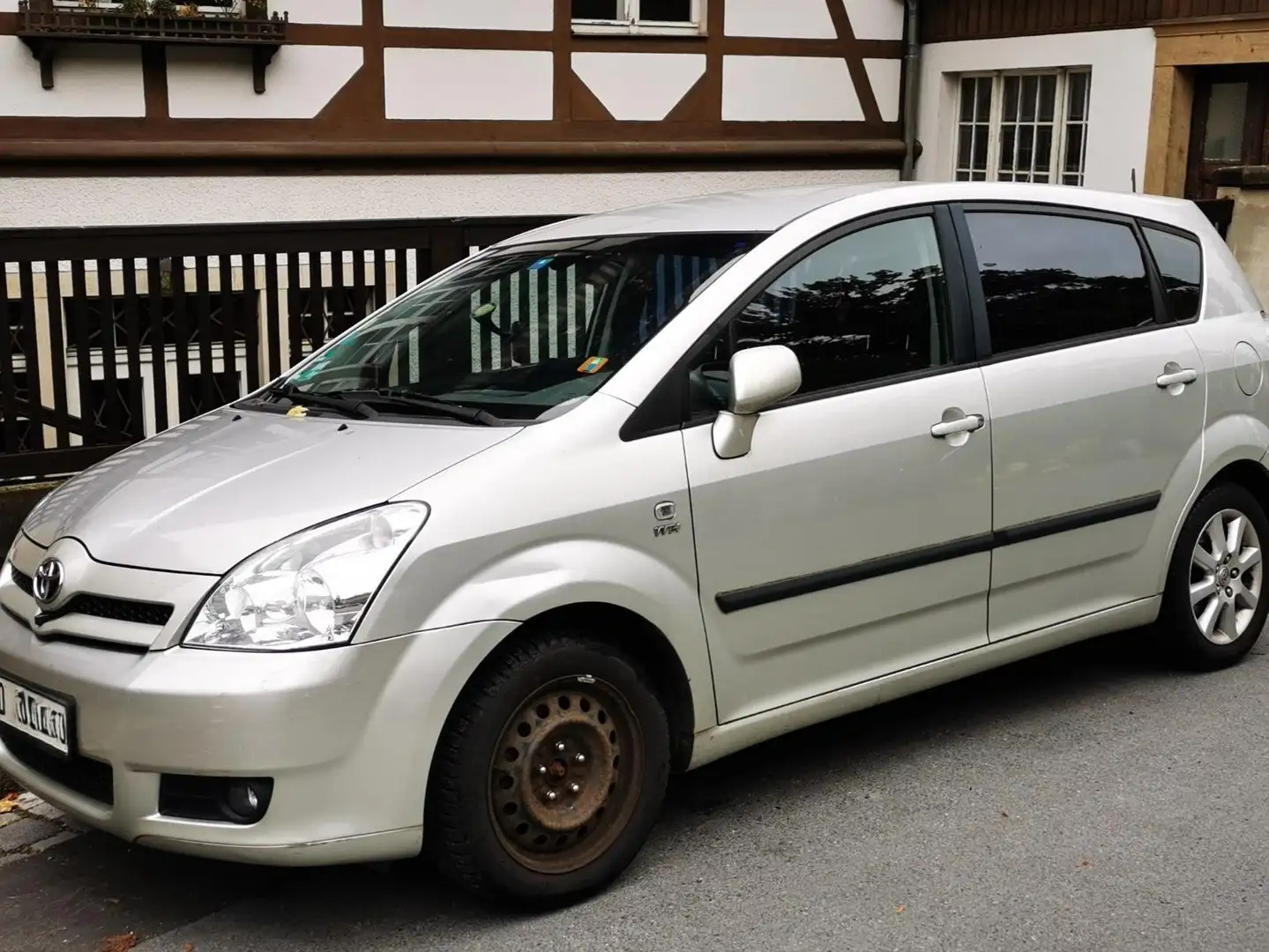 Toyota Corolla Verso Corolla Verso 1.8 Multi-Mode Executive Silber - 2